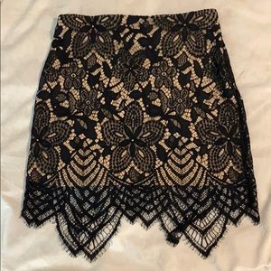 Lace mini skirt